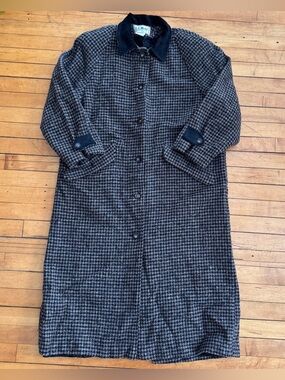Vintage 1990’s L.L. Bean gray Tweed Houndstooth Plaid Long Wool Coat Medium